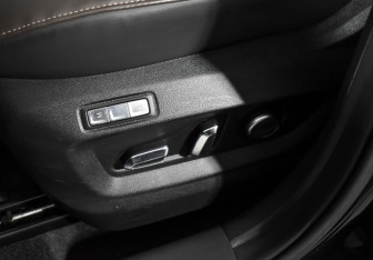 Подержанный автомобиль Chery Tiggo 8 Pro 2022 года (10 фото)