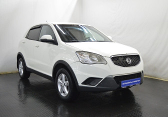 Подержанный автомобиль SsangYong Actyon 2011 года (3 фото)