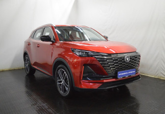Подержанный автомобиль Changan CS55PLUS 2023 года (3 фото)