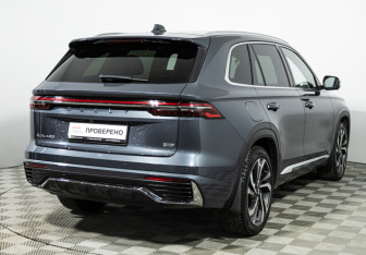 Подержанный автомобиль Geely Monjaro 2023 года (5 фото)