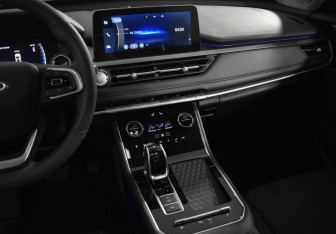 Подержанный автомобиль Chery Tiggo 8 2024 года (22 фото)