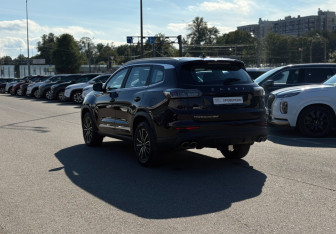 Подержанный автомобиль Chery Tiggo 8 Pro Max 2022 года (3 фото)