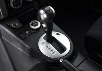 Подержанный автомобиль Nissan X-Trail 2010 года (11 фото)