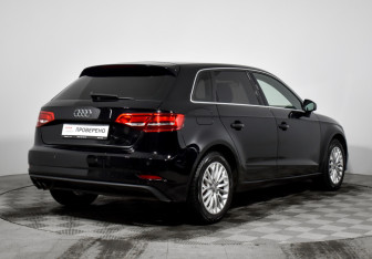 Подержанный автомобиль Audi A3 Hatchback 2016 года (5 фото)