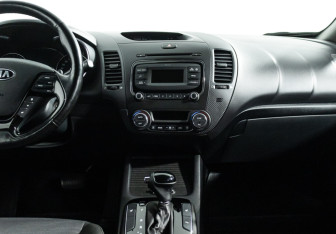 Подержанный автомобиль Kia Cerato Sedan 2018 года (14 фото)