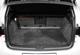 Подержанный автомобиль Volkswagen Tiguan 2012 года (20 фото)