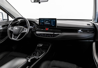 Подержанный автомобиль Москвич 3 2024 года (12 фото)