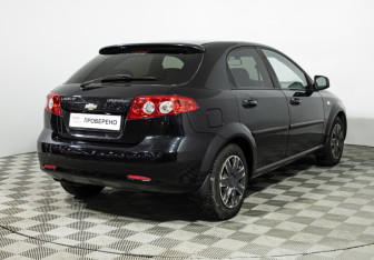 Подержанный автомобиль Chevrolet Lacetti Hatchback 2010 года (5 фото)