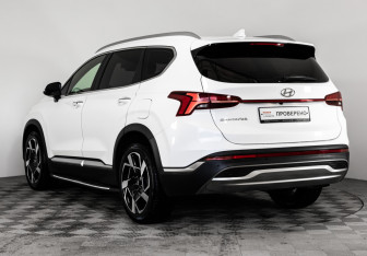 Подержанный автомобиль Hyundai Santa Fe 2020 года (8 фото)