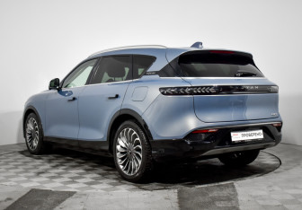 Подержанный автомобиль Voyah Free 2023 года (9 фото)