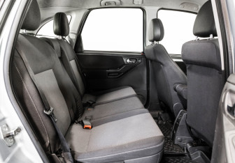 Подержанный автомобиль Opel Meriva 2008 года (17 фото)