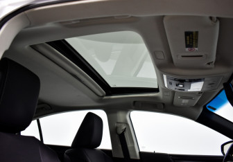 Подержанный автомобиль Lexus ES 2021 года (13 фото)