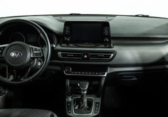 Подержанный автомобиль Kia Seltos 2020 года (14 фото)