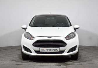 Подержанный автомобиль Ford Fiesta Hatchback 2017 года (2 фото)