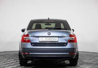 Подержанный автомобиль Skoda Octavia Liftback 2020 года (6 фото)
