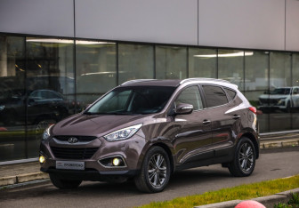 Подержанный автомобиль Hyundai ix35 2014 года (3 фото)
