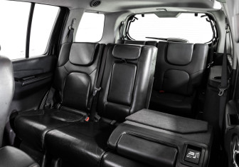 Подержанный автомобиль Nissan Pathfinder 2010 года (19 фото)