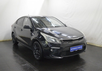 Подержанный автомобиль Kia Rio Sedan 2019 года (3 фото)