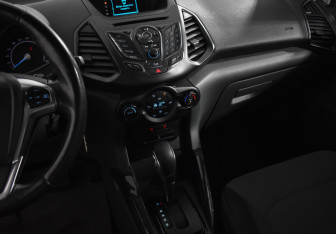 Подержанный автомобиль Ford EcoSport 2017 года (18 фото)