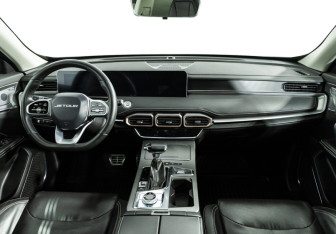 Подержанный автомобиль Jetour X70 2023 года (13 фото)