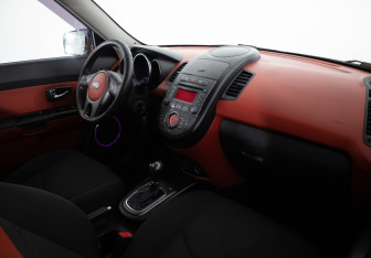 Подержанный автомобиль Kia Soul 2012 года (15 фото)