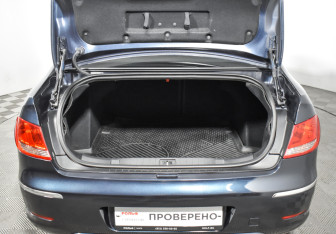 Подержанный автомобиль Peugeot 408 2013 года (18 фото)