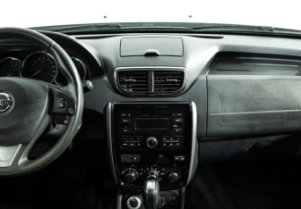 Подержанный автомобиль Nissan Terrano 2018 года (14 фото)