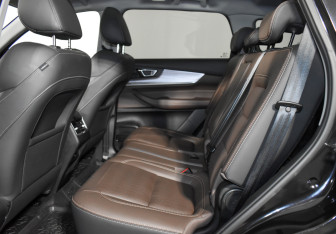 Подержанный автомобиль Chery Tiggo 8 Pro 2022 года (13 фото)