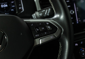 Подержанный автомобиль Volkswagen Teramont 2021 года (21 фото)