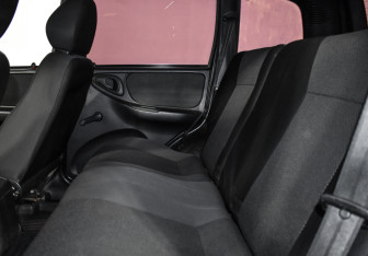 Подержанный автомобиль Chevrolet Niva 2011 года (12 фото)