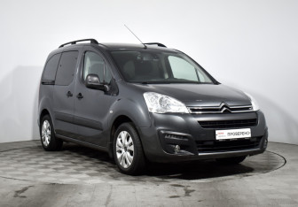 Подержанный автомобиль Citroen Berlingo 2021 года (3 фото)