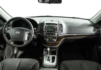 Подержанный автомобиль Hyundai Santa Fe 2011 года (13 фото)