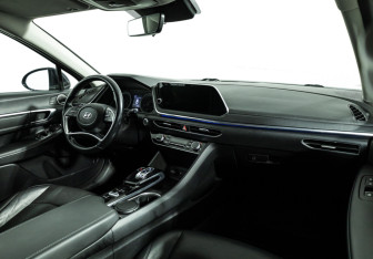 Подержанный автомобиль Hyundai Sonata 2020 года (9 фото)