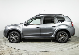 Подержанный автомобиль Nissan Terrano 2018 года (8 фото)