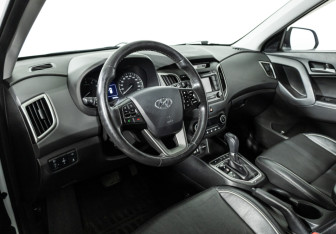 Подержанный автомобиль Hyundai Creta 2017 года (11 фото)