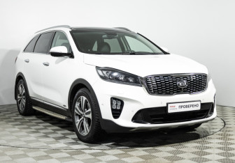 Подержанный автомобиль Kia Sorento 2019 года (3 фото)