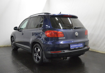 Подержанный автомобиль Volkswagen Tiguan 2013 года (7 фото)