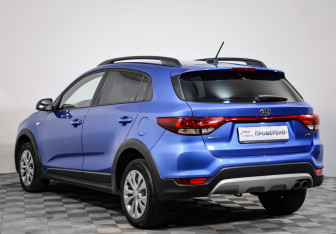 Подержанный автомобиль Kia Rio Hatchback 2020 года (6 фото)