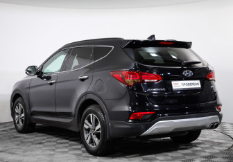 Подержанный автомобиль Hyundai Santa Fe 2015 года (7 фото)