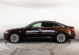 Подержанный автомобиль Audi A6 Sedan 2020 года (9 фото)