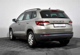 Подержанный автомобиль Skoda Karoq 2020 года (7 фото)