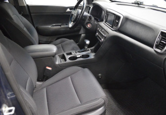 Подержанный автомобиль Kia Sportage 2018 года (12 фото)