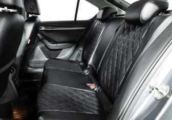 Подержанный автомобиль Skoda Octavia Liftback 2017 года (10 фото)