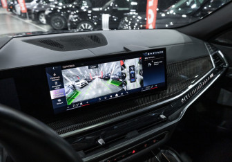 Подержанный автомобиль BMW X6 2023 года (20 фото)
