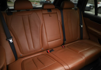 Подержанный автомобиль BMW X5 M 2016 года (35 фото)