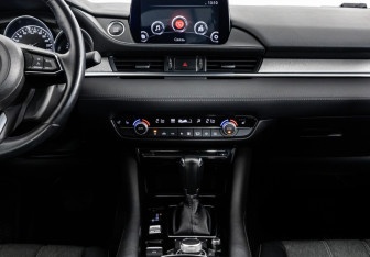 Подержанный автомобиль Mazda 6 Sedan 2020 года (12 фото)