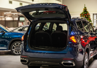 Новый Geely Okavango 2025 (8 фото)