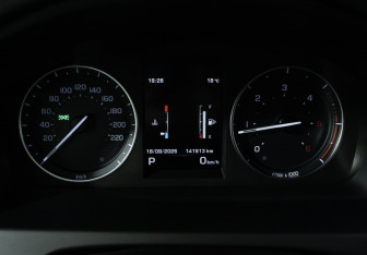 Подержанный автомобиль Land Rover Freelander 2014 года (12 фото)