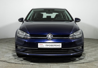 Подержанный автомобиль Volkswagen Golf Hatchback 2018 года (2 фото)
