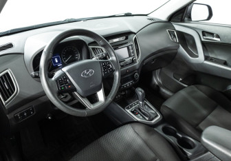 Подержанный автомобиль Hyundai Creta 2018 года (11 фото)
